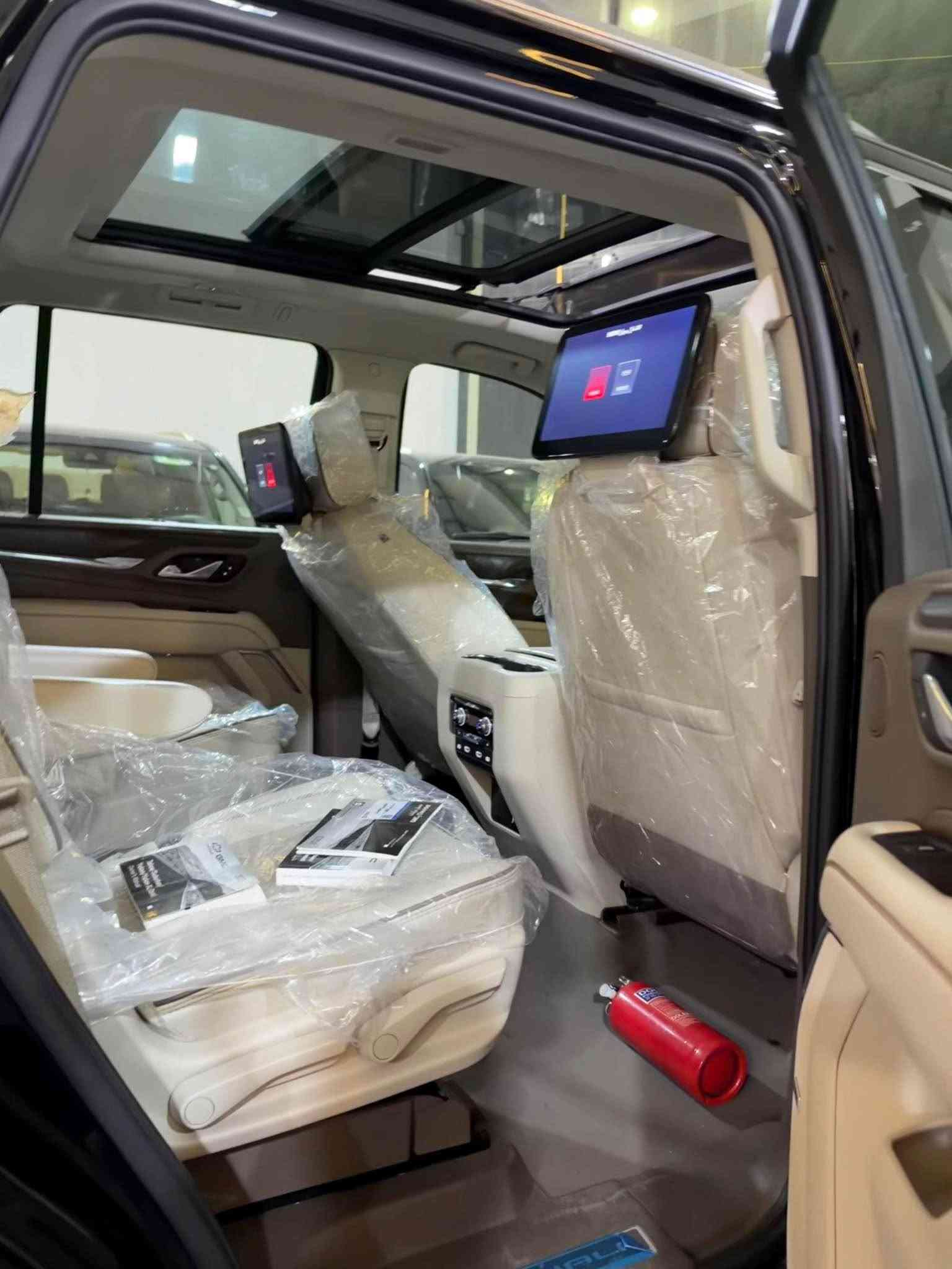 يوكون دينالي • V8 6.2L • ٨ مقاعد