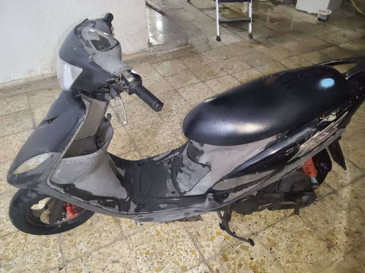 ماكس عدله صاريله يومين من طالعه واحتاجيت فلوس وردت ابيعها سعره مليون 150 عنواني عماره رقمي ***********8
