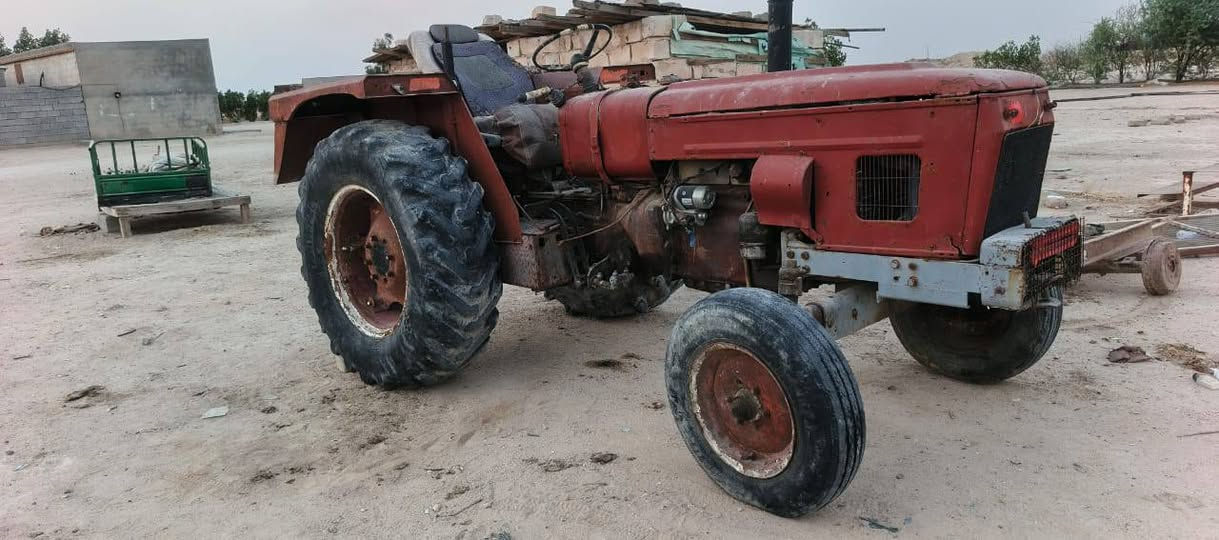 سلام عليكم  كاروبه البيع العنوان البصره زبير بترو كيمياويات شارع ١٧ الهاتف ***********

