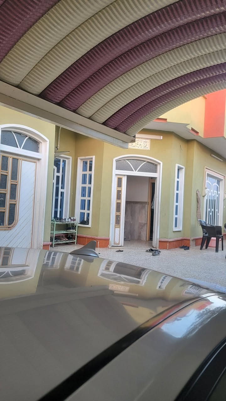 بيت للبيع مساحه ٢٨٠اتصال هدا الرقم  ***********
