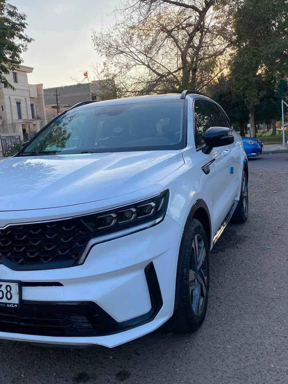 بيع فقط بدون مراوس❤️
سورنتو 2022 وارد امريكي 
محرك 2500 GDi
4 سلندر 7 راكب
ماشيه 35 الف
تبديل بنيد فقط ولجاملغ لايسر بي تكحيل 
 مرقمة بغداد  باسمي
 االحادث من ضمن الصور ولسونار 
المواصفات : 

—————————
تشغيل عن بعد بصمه ابواب وتشغيل كشنات لامامي كهرباء
1- شاشة كبيرة  
2- كامرة خلفيه  دوارة
3- ويل كب حجم 19
4-  جديدة على وضع الشركة
5- دواخل برستيج مخمل
6- تحكم ستيرن جهتين 
7- تبريد علئ وضع الشركة 
8-حساسات اطارات 
9- المازداد فول زينون ( بلاديه )
10 - كشاف زينون 
11- محرك 2500 GDI 
12 - محرك 4 سلندر   
13 - عدد نمر الكير 8 نمر
14- نظام اطفاء ذاتي
15- قياده ذاتيه
16- كاتلوك + سبير + جك بلاديات
17- مانع انزلاق ABS 
18- رادار امامي مانع اصدام
 -
20- إشارات بالمرأتين 
21-  كشنات لامامي تدفئه
22- ٧ راكب بلاد
23- اربع انظمة قيادة ( اعتيادي-رياضي-اقتصادي  )
24- 6مداخل USB
25- مدخل USB data 
السعر : 205 وبيه مجال 
مكاني  بغداد الشالجية
***********
