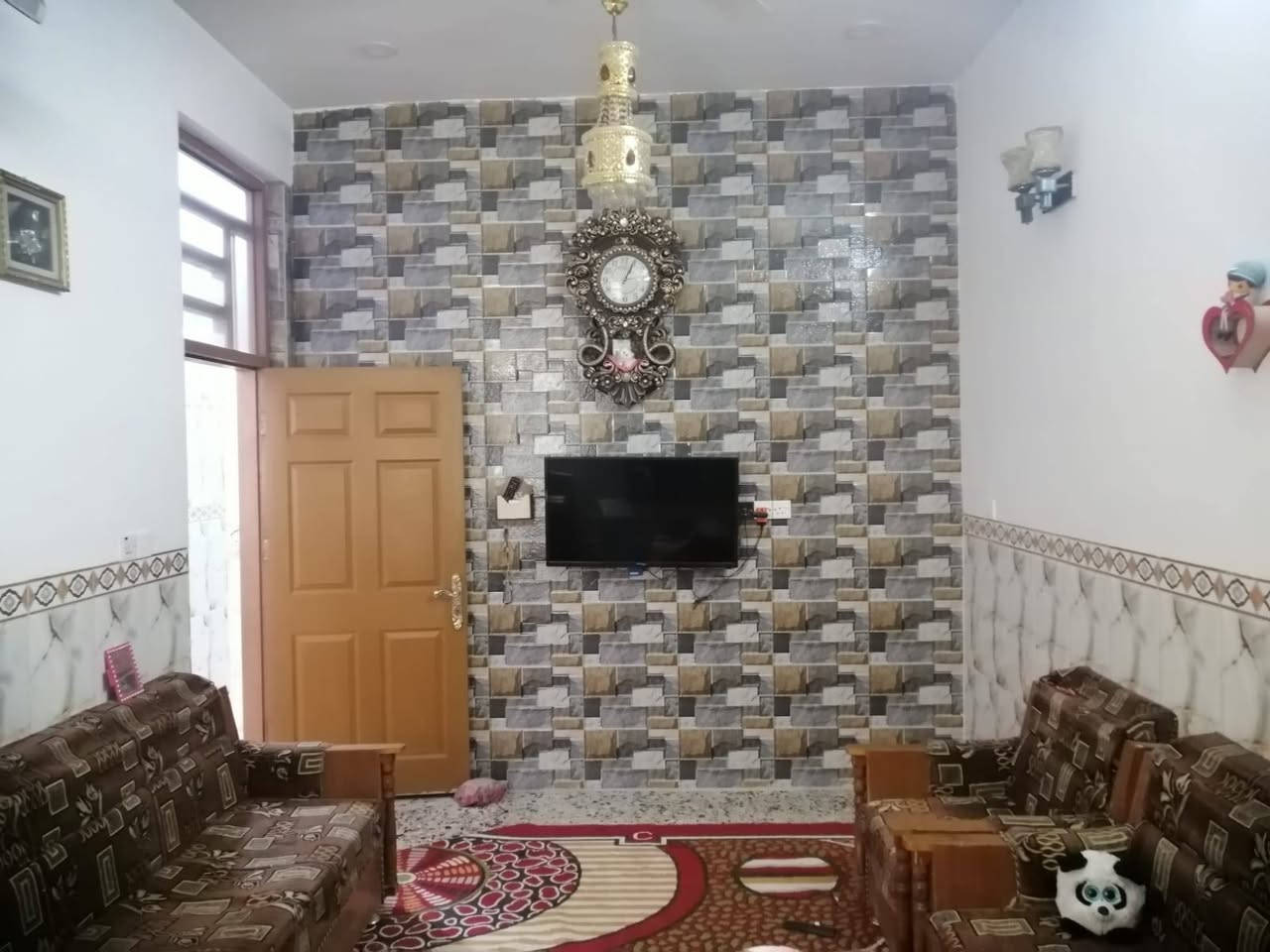 السلام عليكم بيت للبيع مساحه 100متر على شارع سده قرب دلاليه سيد عرص شارع 40 متر 
سعر 90 بيه مجال 
رقم الهاتف واتساب ***********
