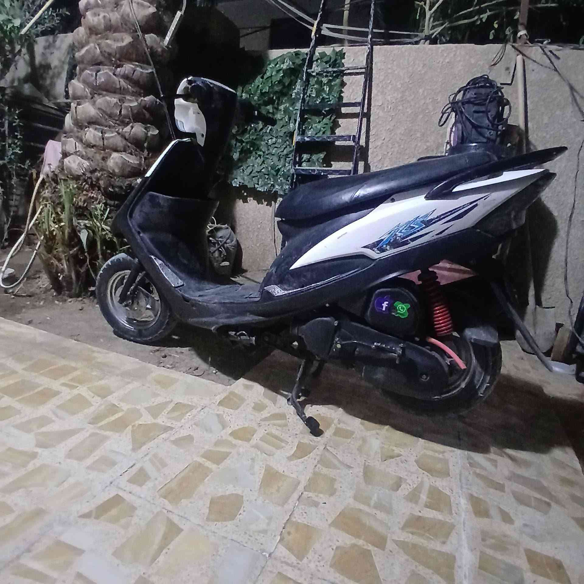 ماكس عدلة بلادية شغالة سلف هندر كهربائيات بيع أو مراوس برياضي ٥٥ مكاني بعقوبة حي المعلمين قرب المجسر المفرك هذا رقم *********** السعر 600 وبيهة مجال
