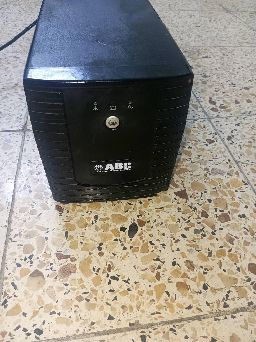 يوبي اس اوف لاين 1500 واط