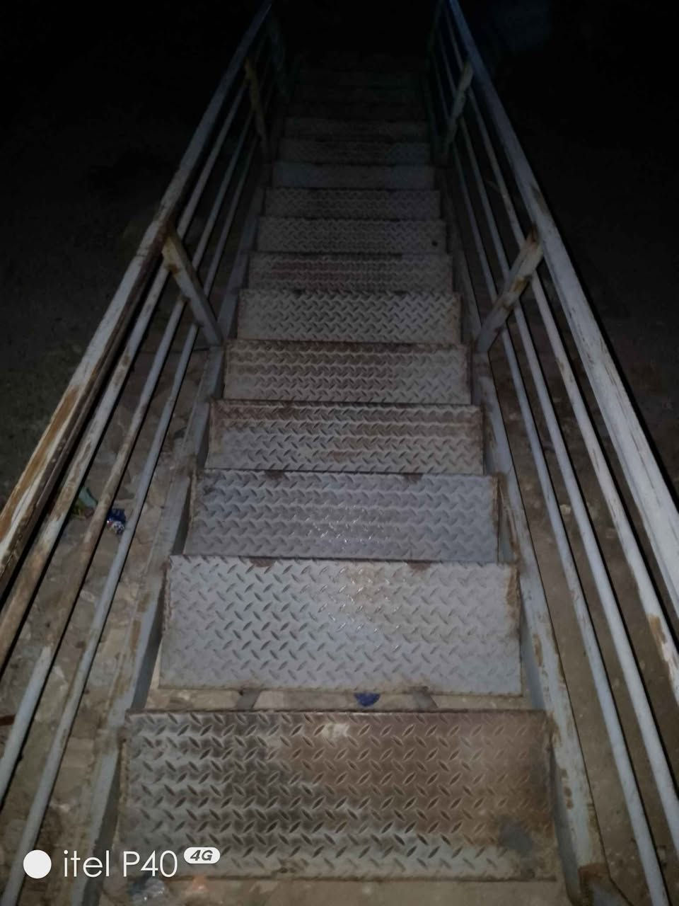 درج حديد جكر ابليت ثقيل 16 باية الطول 6م العرض90سم  السعر 375 اللعنوان بغداد الصابيات قريب جسر الدوار 
*********** بي واتساب بغداد, العراق

نص مكتوب في الصور:
- itel P40 4G