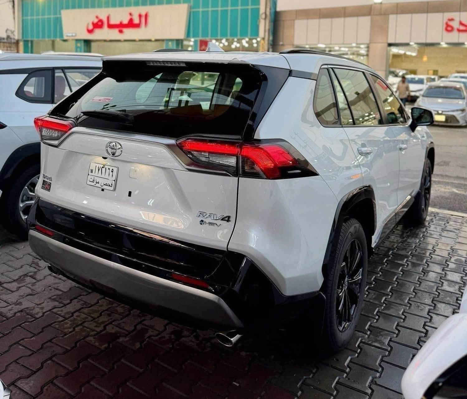 تويوتا راف فور هايبرد 2025 بلاك إديشن للبيع 🚗

🔹 ياباني أصلي
🔹 وارد عبد اللطيف جميل
🔹 فول مواصفات – Black Edition
🔹 الموديل: 2025
🔹 ناقل الحركة: أوتوماتيك
🔹 الوقود: هايبرد (بنزين + كهرباء)
🔹 العداد: زيرو – وكالة
🔹 فور ويل AWD
🔹 صندوك كهربائي

✅ سيارة جديدة بالكامل
✅ اقتصادية جدًا في الوقود
✅ جاهزة للتسليم الفوري
✅ تقبل الفحص في الوكالة

 لمعرفه السعر علق برقم 1 : الرد تلقائي 📮
  متوفر مثبت لوحات جاهز

📍 الموقع : بغداد - معارض البياع - الشارع الرئيسي
#ريتاج_لتجارة_السيارات

📞 للتواصل : 

***********
***********
*********** 
***********
