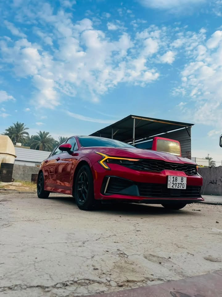 K5
مديل 2025

السعر 185 

اللون احمر غير محدد 

مواصفات بصمة هند بريك دكمة 

وبيها بعد مواصفات حلوه 

حادث دعاميات ثنين مبدلات اماميه وخلفيه فقط لاغير 

علما السيارة بدون ايرباك كلهه سليمه
السيارة حرة وبسمي 

ويوجد سونار وصور للسياره 

 للتواصل ***********
