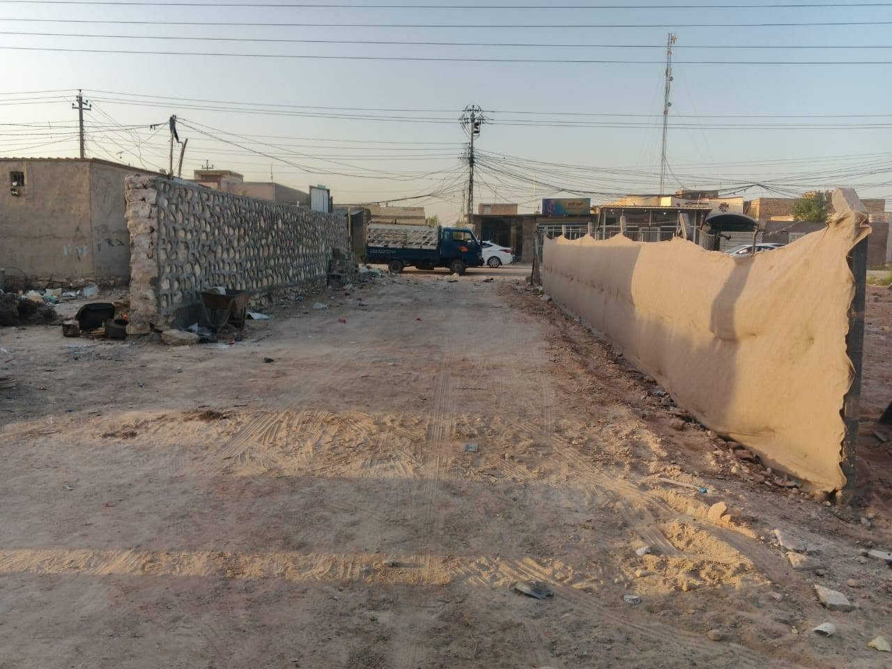 السلام عليكم قطعه ارض للبيع زراعي عقد 25 المساحه 320 متر السعر 23 بيها مجال *********** العنوان البراكيه

