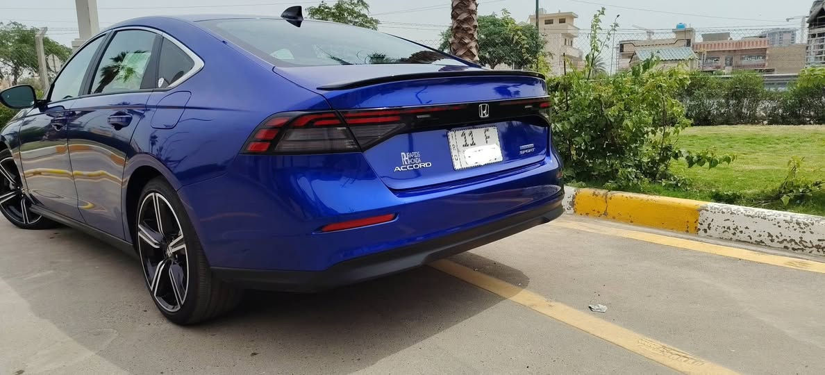 السلام عليكم
هوندا اكورد ٢٠٢٥ سبورت ماشية ٧٩٣٠ ميل فقط رقم بغداد بدون صبغ رقم الشاصي بالصور السعر المطلوب ٢٠٠ ورقة وبيها مجال بسيط مكانها بغداد الغزالية للتواصل عالخاص او  *********** بي واتساب
