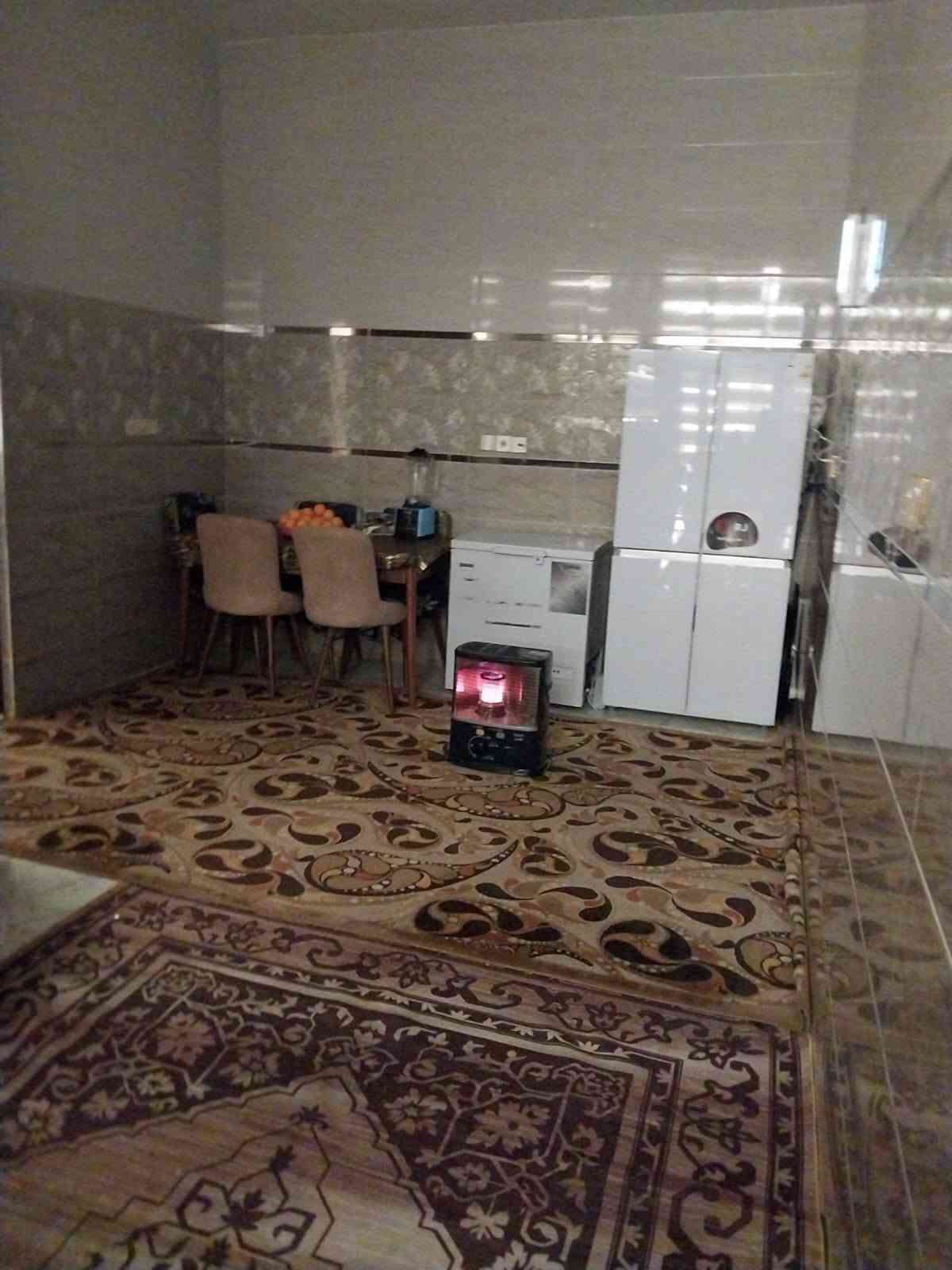 صباح الانوار
متاح بيت مساحة 125م بناء حديث
مستعجل ع البيع وسعر مناسب بهبهب
شارع تبليط انترنت ضوئي  إنارة شارع  قرب ملعب هبهب كامل خدمات بلدية منطقة أحمد العباس واتس او الرقم ***********
مكلف بالنشر من صاحب الدار
