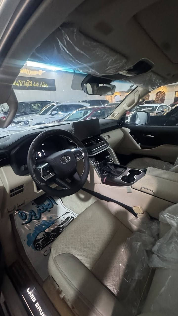 تحيه طيب السلام عليكم
الاندكروز 2025
فول مواصفات 
،،vX
لمتد فول مواصفات 
كشنات حزن مميوري 
4 كاميرات 
6 سلندر 
فول فول 
عداد المسافه 9 وضع زيرو 
رقم بغداد دولي باسمي تحويل مباشرة 
السعر 80 الف يعني 8 شدات 
اي استفسار 
***********
مكان بغداد البياع
