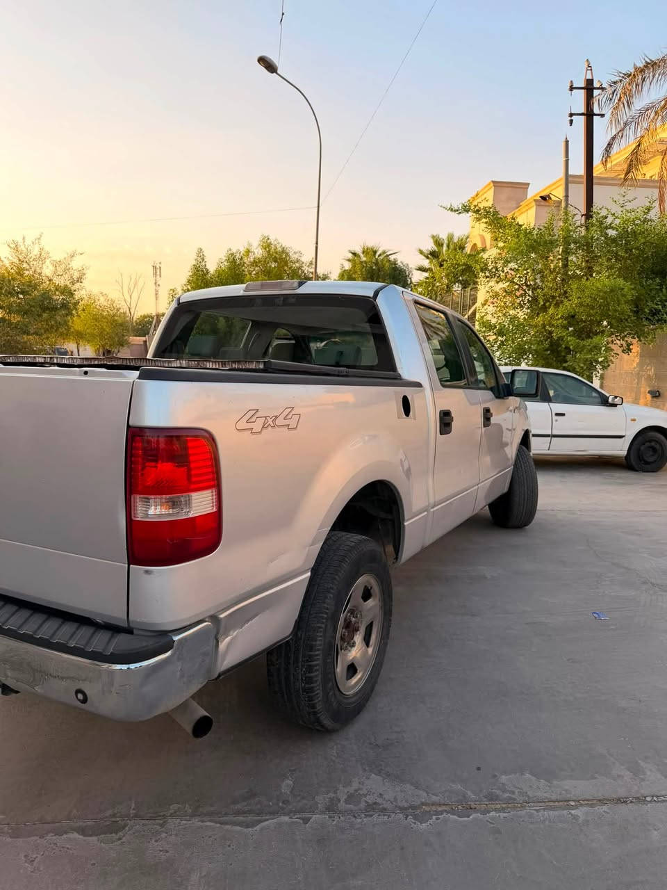 السلام عليكم
فورد f150 بيع  
الموديل 2008 قبق اسود 

المكينه ٨ سلندر 
السياره مرقمة بغداد

***********
