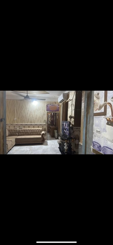 بيت للبيع حي اور ثانيه خلف مكتبه سلوان مساحه ١٠٠ متر واجهه خمسه ونزال ٢٠ والسعر ١١٠ اتصال ***********
