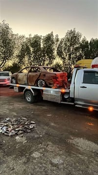 لبيع كورله٢٠٠٨ رقم بغداد تحويل مباشر ارقام سنوية موجودة لون ابيض سعرهه...