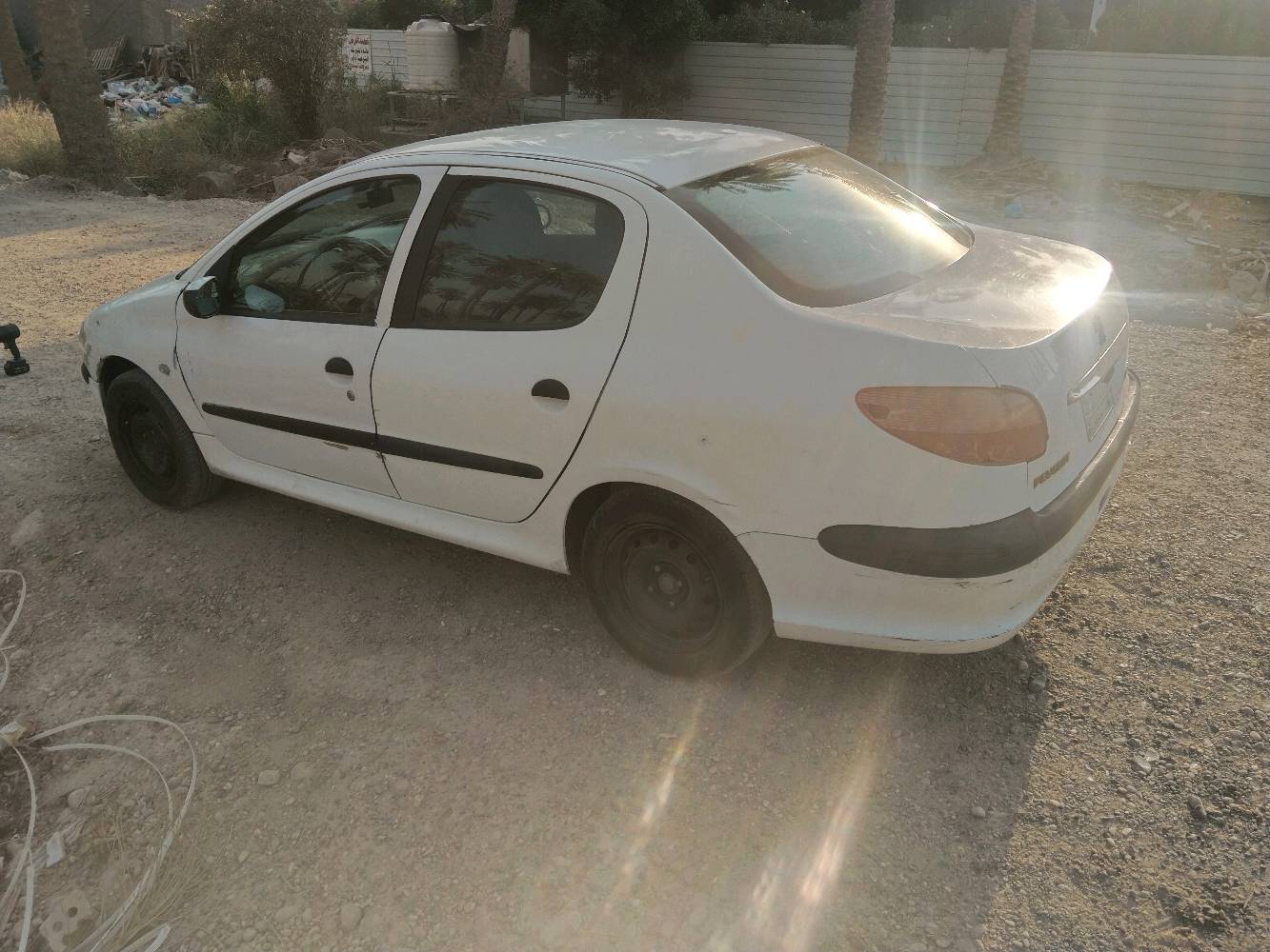 ٢٠٦ سيدان • فول اوتوماتيك • ١٦٠٠ سي سي