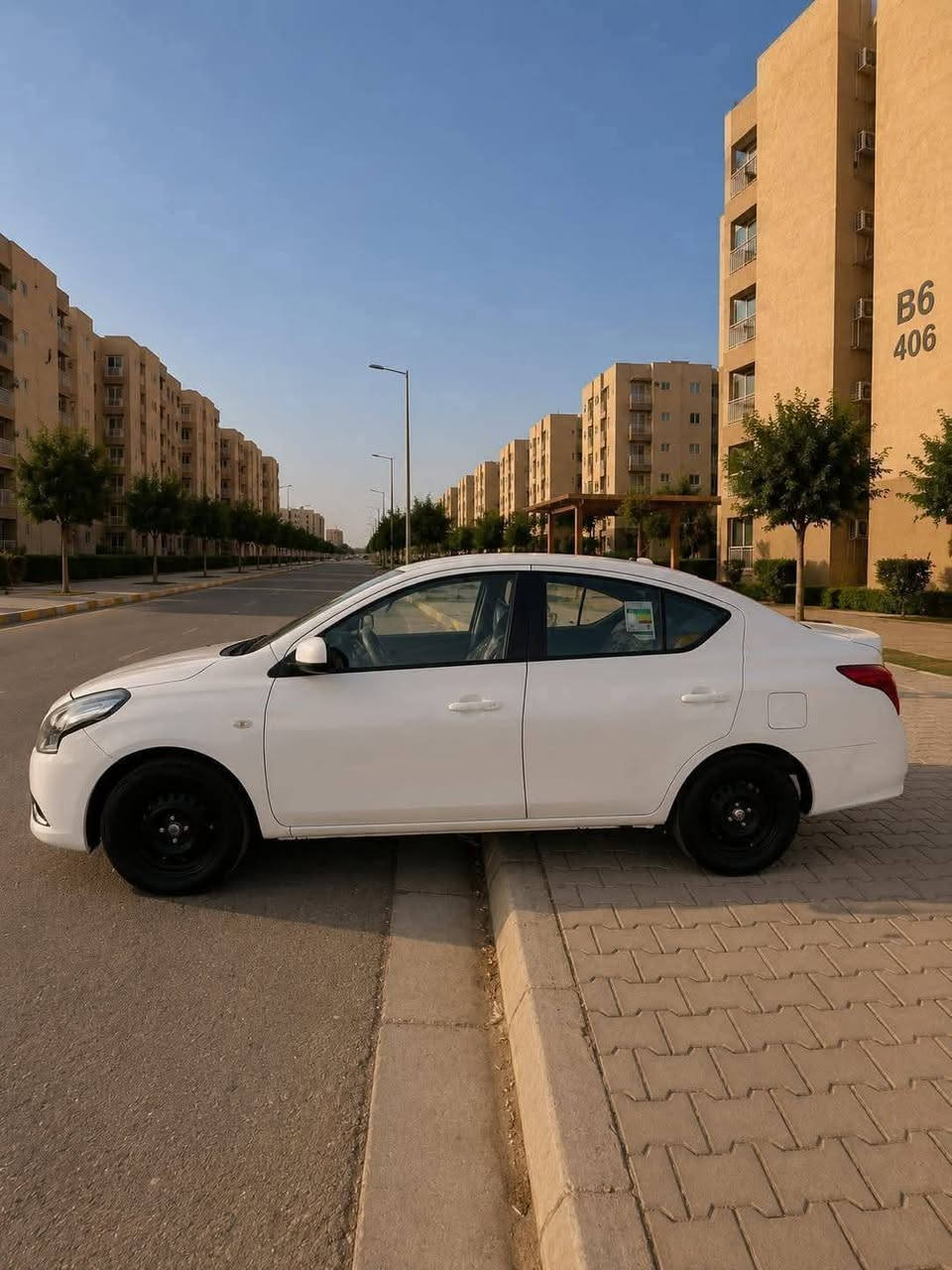 نيسان سني هندي ٢٠٢١ رقم اربيل ب اسم شركة المصطفى تحويل او وكاله.. ماشيه ٧٥...مكفوله من الصبغ والتبديل سياره نظيفه جدا فقط بارد.
*********** مكاني بغداد الحريه
