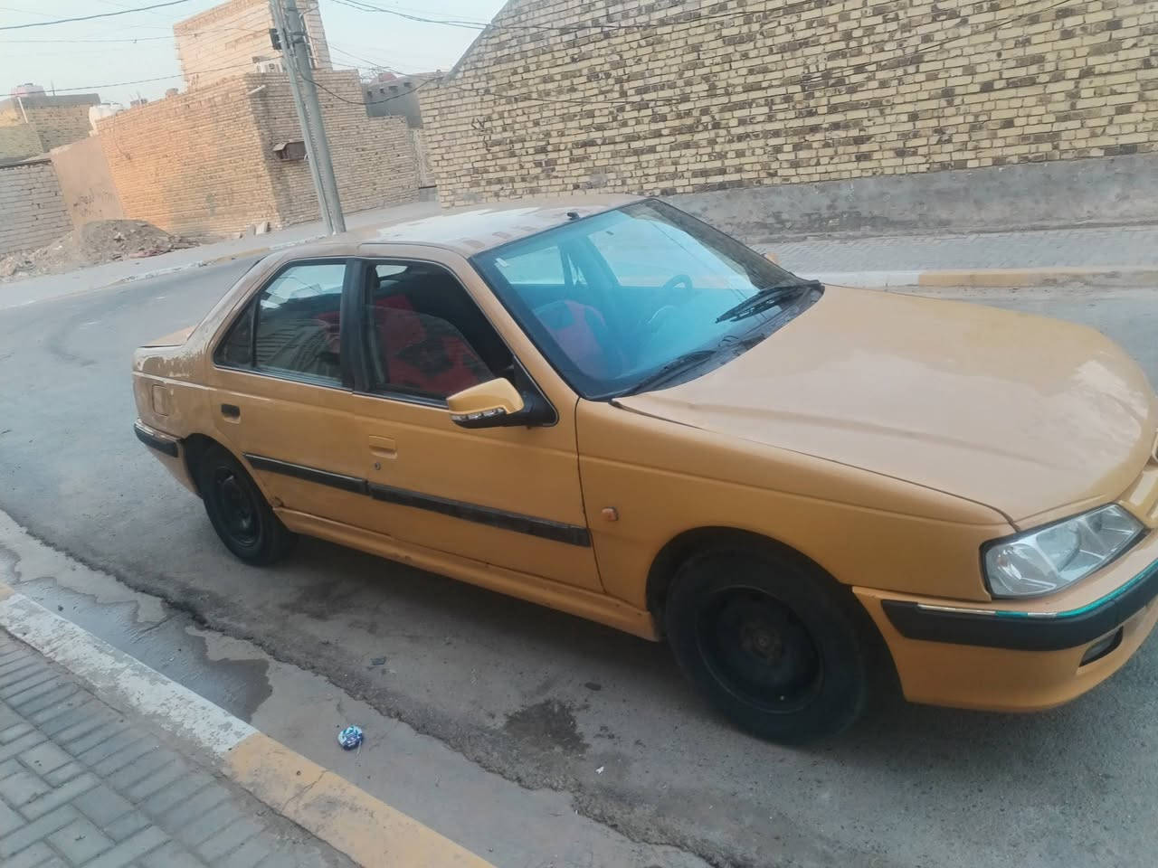 سلام عليكم بيجو بارص موديل 15 محرك نضيف لا تنقيص ولا تبخير كير نضيف حداديه نص عمر تحويل مباشر سياره عليها هئيه وغرامات ٩٥٠ تريد اصفره الك تريد انته تصفره سعر  ٢١ ورقه وبيها مجال شويه
***********
