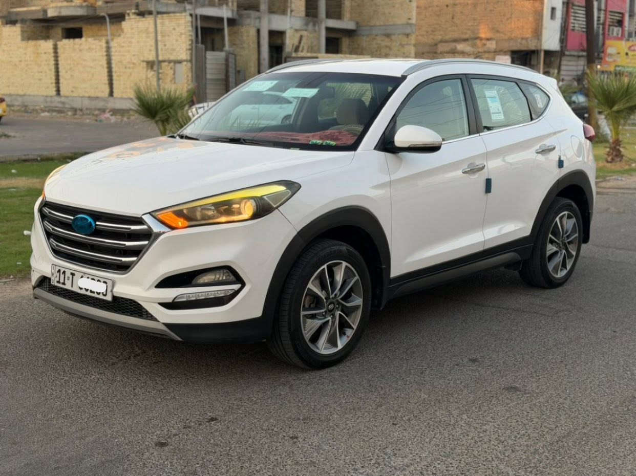 السلام عليكم توسان موديل 2018 خليجي الكاصد معروضه 154 وبيه مجال بسيط رقم بغداد دولي باسمي تحويل مباشر  مكينه 2000 دوش غير مفتوحه كير كذالك غير مفتوح  تبريد ثلج صدر امامي خلفي جديد تخم تاير جديد  سياره جاهزه كل نقص مابيه  ((((( سياره مكفوله من الصبغ والتبديل والفتح حتى دعاميات بدون صبغ ماعدى كرت تكحيل بلبنيد على كد شبر  ))))) مكان سياره بغداد الاستفسار. *********** خاص  مغلق 🔐
