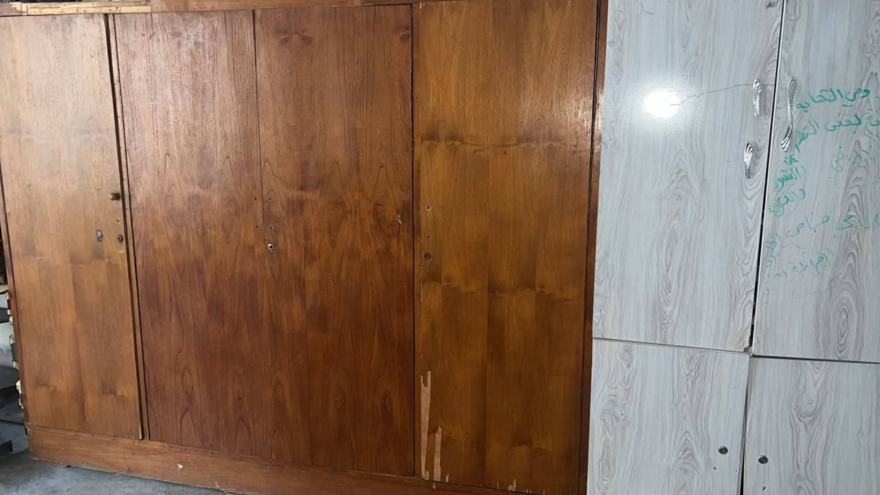 السلام عليكم غراض للبيع عنوان كركوك حي الحجاج للأستفسار ادخل خاص او الأتصال بالرقم واتساب 
                   ***********
