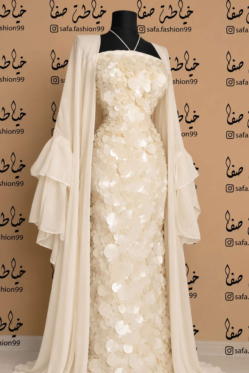 ملابس