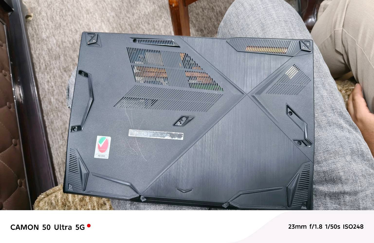 لابتوب ألعاب وتصميم MSI Thin GF63 (نظيف جداً- استخدام شخصي) 🔥
لابتوب قوي وخفيف الوزن يجمع بين الأداء العالي والتصميم الأنيق، مثالي للألعاب الحديثة (Gaming)، برامج الهندسة والتصميم، المونتاج، والعمل الثقيل.

​✨ المواصفات الفنية بالتفصيل:

​الموديل: MSI Thin GF63 12VE

​المعالج: Intel® Core™ i7-12650H (الجيل الثاني عشر - أداء جبار وسريع جداً)

​كرت الشاشة: NVIDIA® GeForce RTX™ 4050 بسعة 6GB GDDR6 (يدعم تقنيات DLSS 3 و Ray Tracing)

​الذاكرة العشوائية (RAM): 16 جيجابايت DDR

​وحدة التخزين: SSD NVMe فائق السرعة بسعة 512GB (الصافي المقروء 477GB)

​الشاشة: 15.6 بوصة بدقة FHD مع معدل تحديث 144Hz وسلاسة عالية في الحركة (IPS-Level) 

​الصوت: صوت نقي عالي الدقة (Hi-Res Audio Ready)

​الوزن والتصميم: تصميم أنيق من الألمنيوم المصقول، نحيف وخفيف الوزن (1.86 كغم فقط)

​💡 الحالة: نظافة ممتازة جداً (استخدام شخصي راقي).

💰 السعر المطلوب: ,1150,000 دينار عراقي (مجال قليل).

​📞 للتواصل والاستفسار على الرقم  ***********