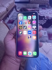 ايفون 14 • ١٢٨ • حالة ٧٩/١٠٠
