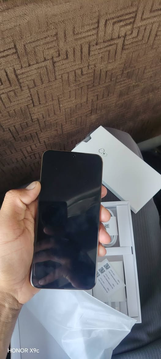 جهاز هونر للبيع فقط ماراوس  جديد غير مستخدم عنوان حله منطقة الكص تليفون *********** @

نص مكتوب في الصور:
- HONOR X9c