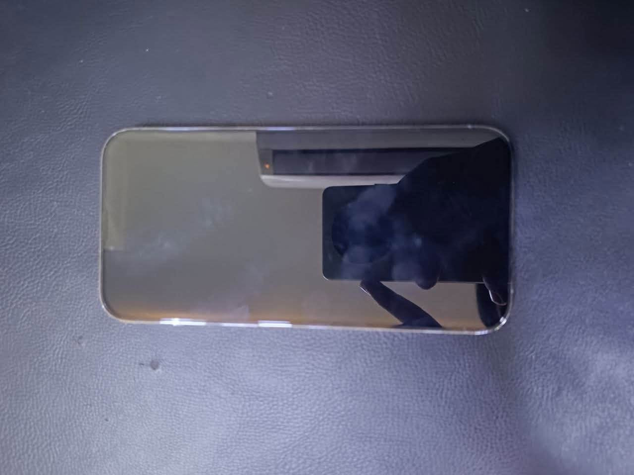 السلام عليكم.
من رخصت الادمن. 

ايفون 13 برو ماكس شرق اوسط AAA  ذاكرة 256بطارية 🔋 81

شرط الجهاز مامفتوح تروح تفحص وين ميعجبك 

 بس الكامرة تقرة غير معروفة بسبب التحديث 

 ارجع وكلك الجهاذ وتر بروف تفحص وين ميعجبك 

 

السعر 725 وبي مجال 

مكان نجف 

الرقم ***********
