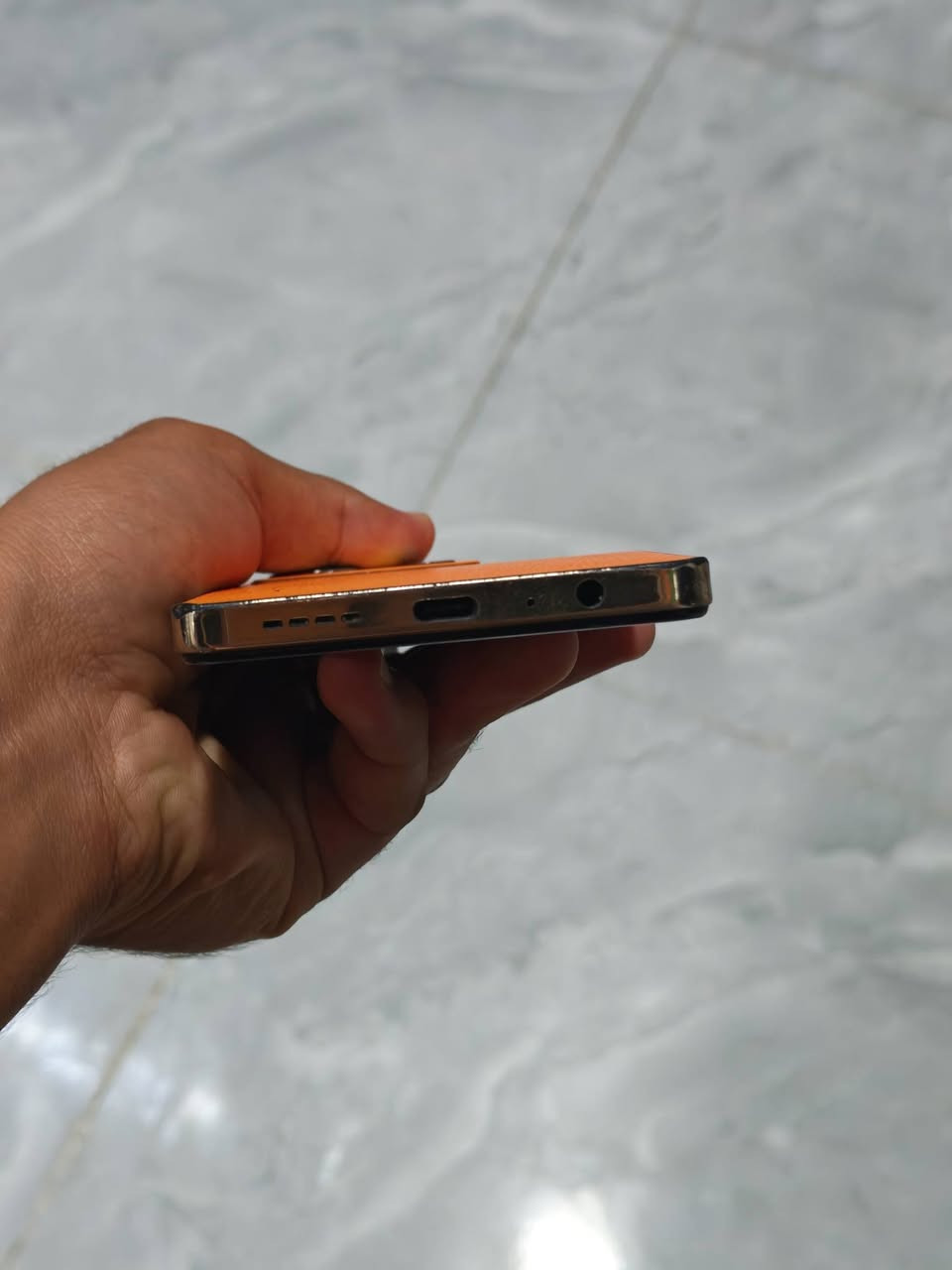 جهاز انفنيكس نوت 30 
ذاكرة 256 رام 8+8 معالج هيلوجي 99
كسر بسيط بل شاشه وصوت ناصي شويه السعر 150 وبي مجال قليل التواصل ***********
