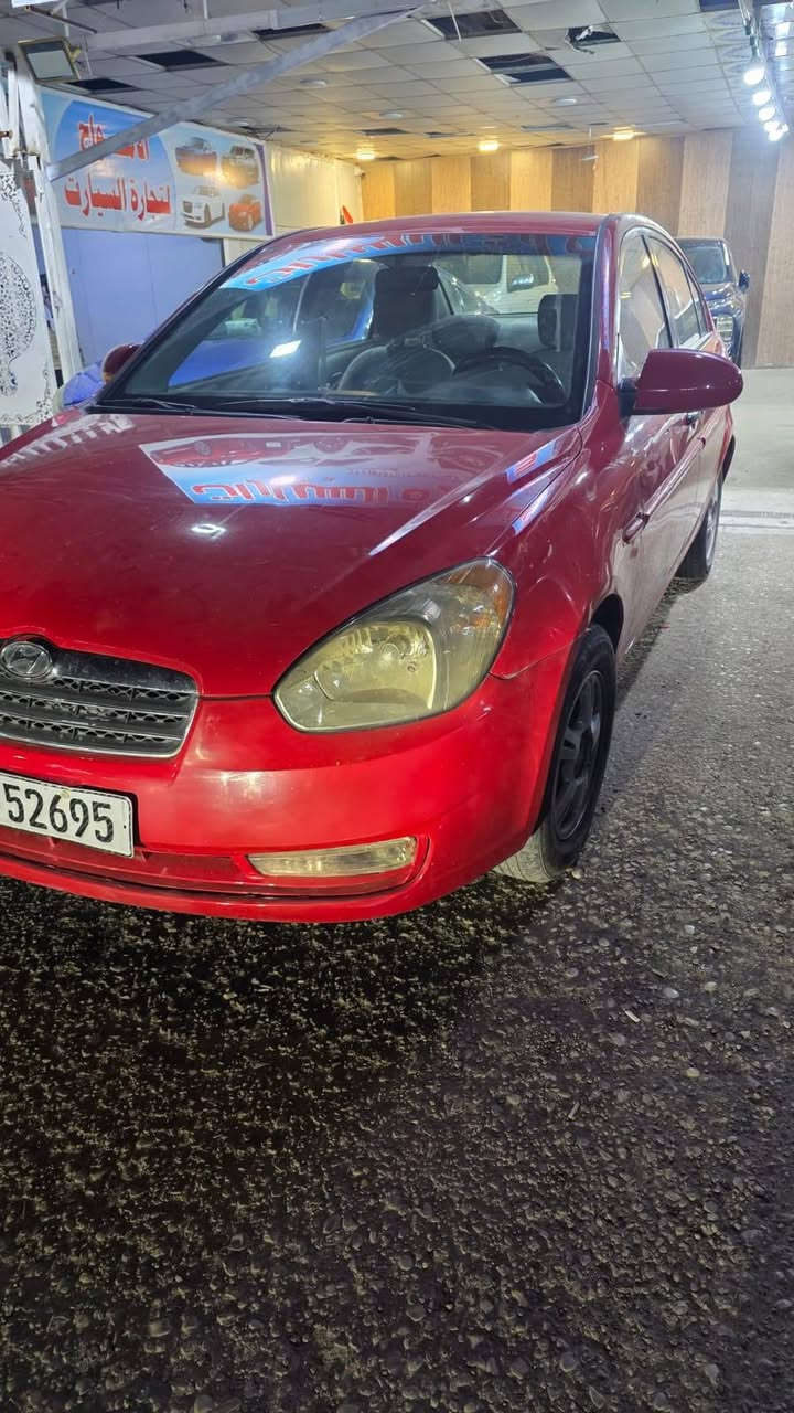 اكسنت 2009
محرك 1600 المرغوب
بيه صبغ بالجاملغ الخلفي الايسر لوجود جراد
السعر 75 
***********
