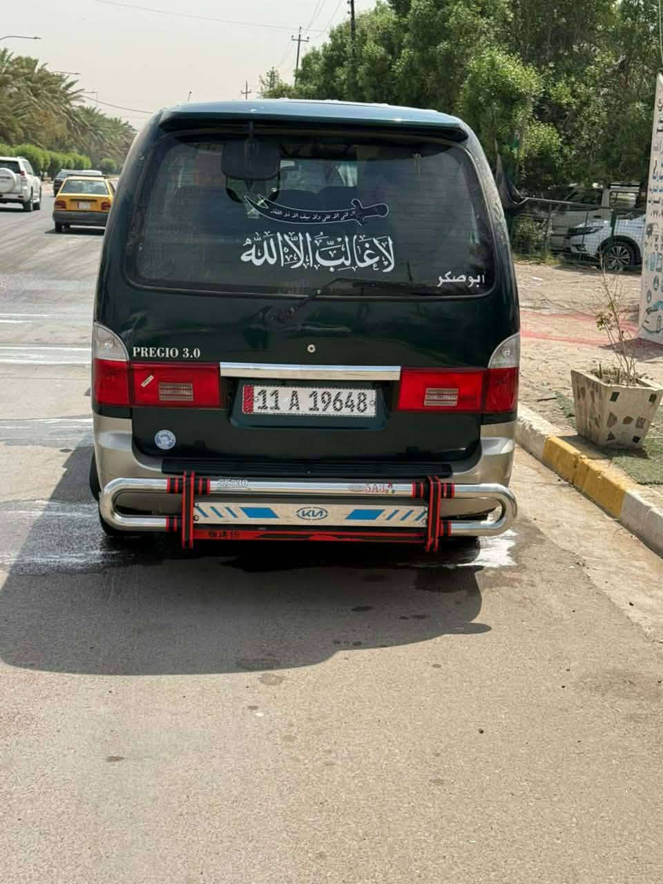 سلام عليكم بريجو 96سياره كفاله مرشوشه على حديد شواصي 4شركه كير ومكينه مسكره دواخل كله شركه البلادي سياره خير من الله سعره 78وبيه مجال قليل الستفسار على هاذه رقم وبيه واتساب ***********
