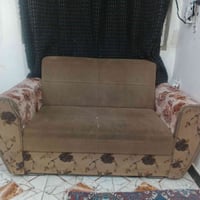 تخم • ٥ مقاعد