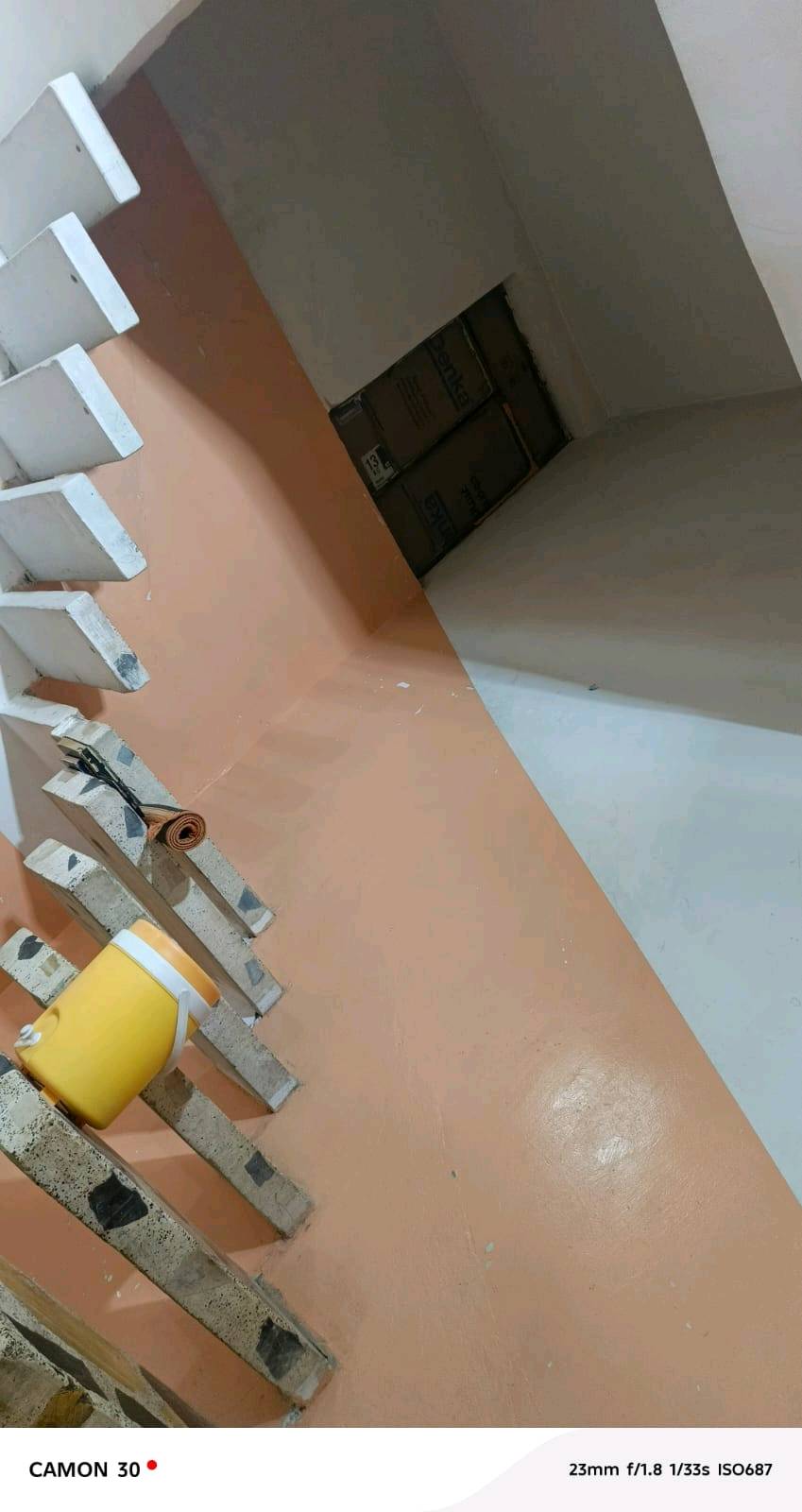 دارللبيع 180 متر حي الجمعيه 
165 وبيه مجال