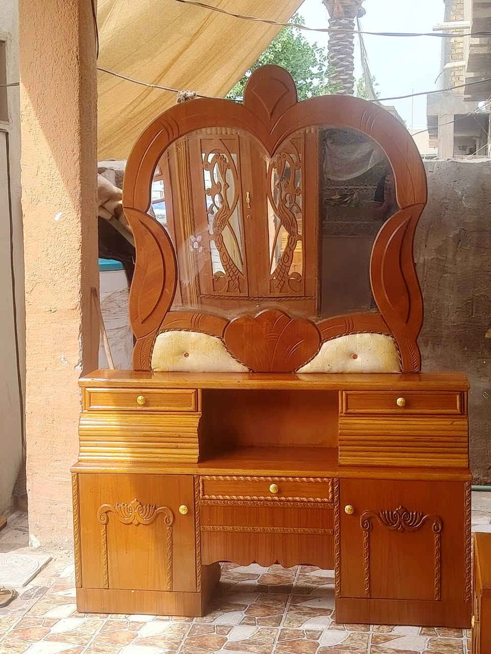 غرفه مستخدمه • نضيفه • واتساب