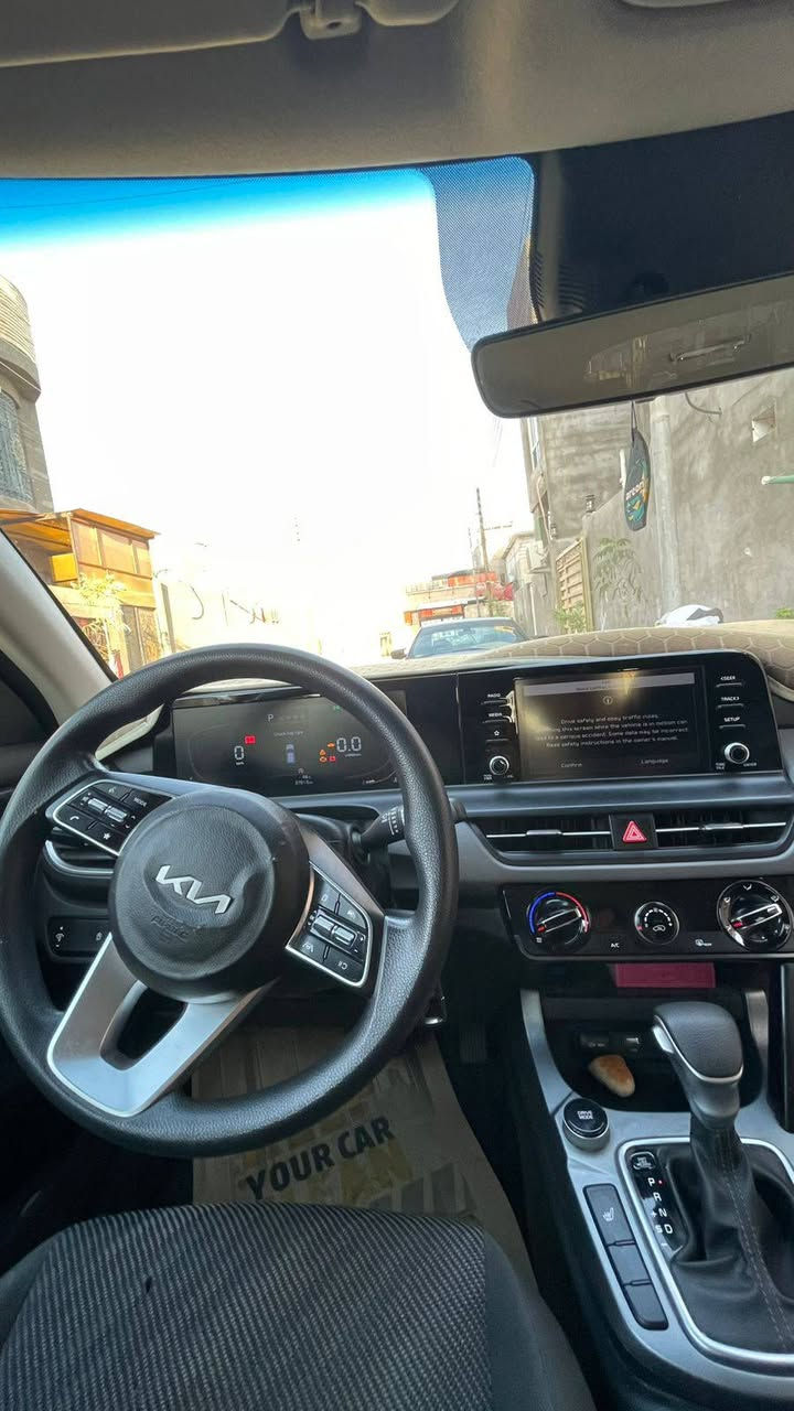 كيا سيلتوز 2024 لون اسود وارد امريكي سياره نظيفة حره باسمي 
مواصفاتهه 
حساسات
انذار بالمرايا
اوتو هولد
بريك هولد
كامره خلفيه
شاشه ذكيه
كار بلي /اوتو اندرويد
عداد الكتروني
شاشه اعطال
3 انظمه قياده
كير cvt
محرك 2000 دوش
 ماشيه 39 km
سعرها 150 وبي مجال
رقمي *********** البصرة, العراق
