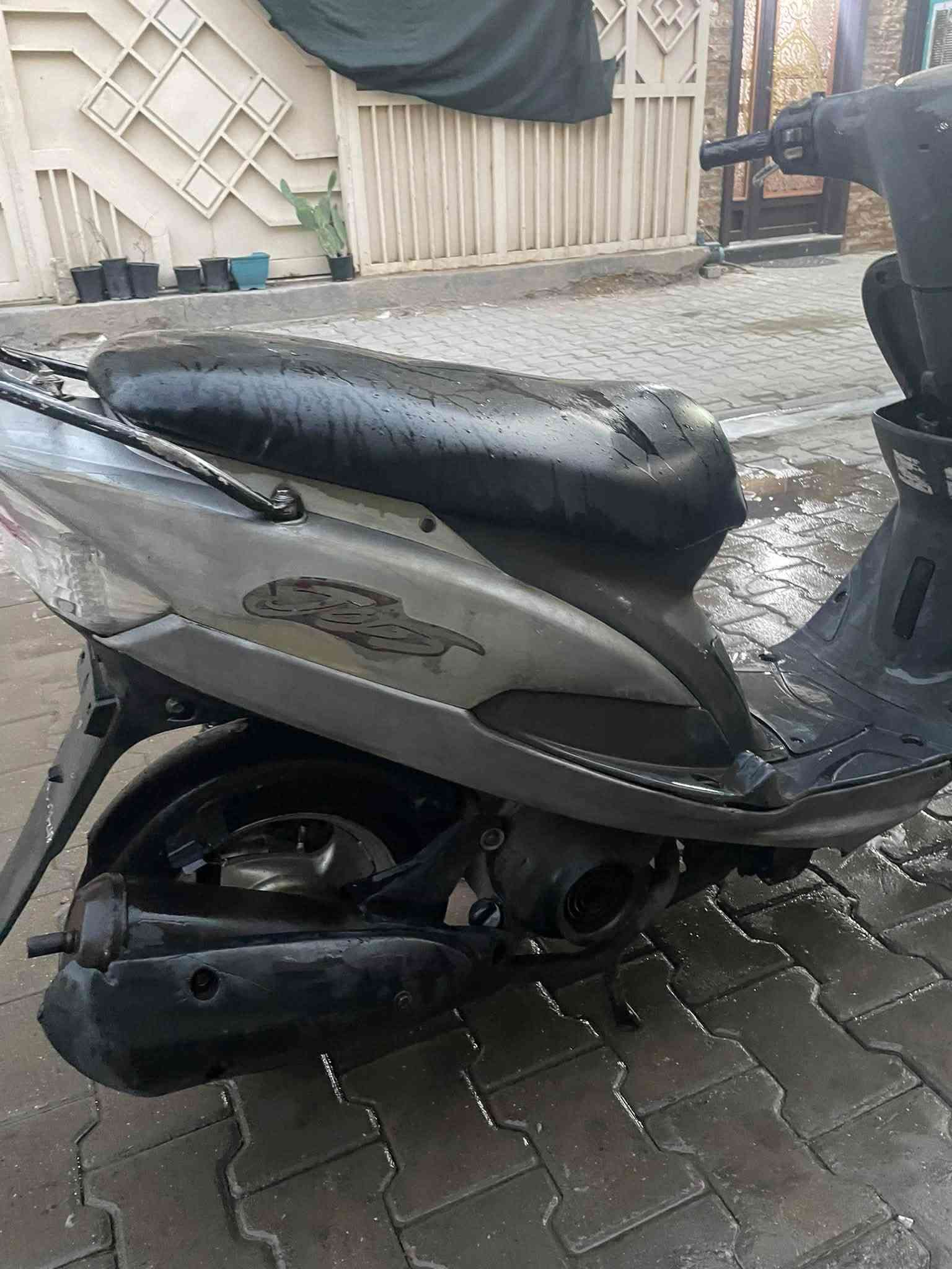 ماكس120 منغولي مكينه  ناعمة شلعة معدل كفر مختم كابريتر بلاد سلف نكره كل وقت كهربائيات كاملة كلها سعر ٥٠٠ وبيها مجال بسيط مكان حرية ***********

نص مكتوب في الصور:
- یا ابا الفضل العباس