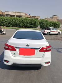 اخوان السلام عليكم سياره نيسان بيع فقط ماشيه 137 سياره جديده معنى الكل...