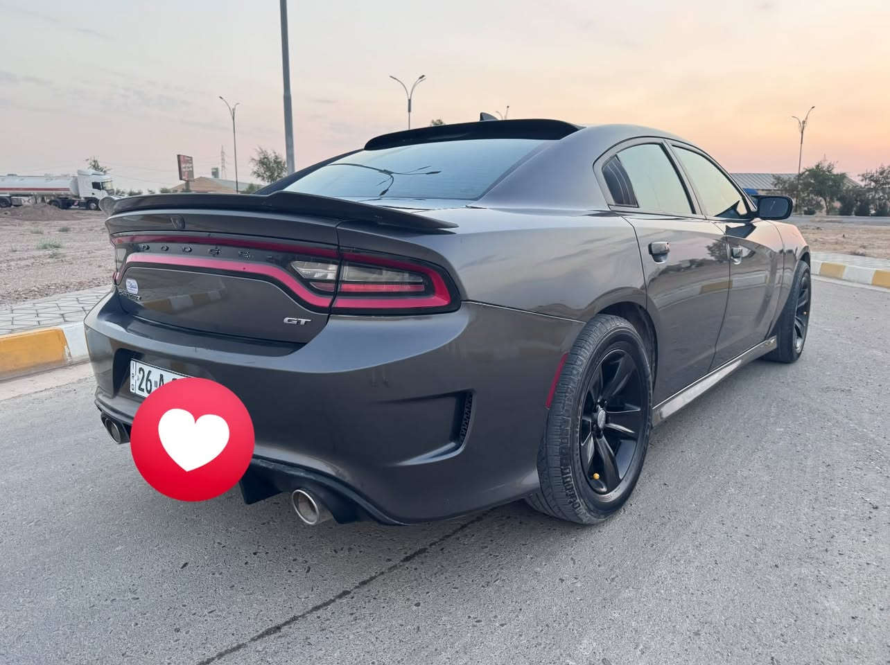 للبيع دوج جارجر GT بلس
موديل 2020
قماره سوده 
ماشيه 91 ميل
غرفه سوده
مقاعد شامو وجلد كهربائي
رادار جانبي
شاشه كبيره مع نضام كار بلي
سستم صوت الباين
حساس خلفي
دكمه سبورت
سوبر تراك باك
كشنات حضن وخزن وتدفئه وتبريد
ملاحظة/ حادث السياره 
جاملغ خلفي والبنيد والجاملغ اليمين
الباب الخلفي كلير  
مكاني تكريت
***********
سونار موجود 
السعر 185$ وبي مجال 
مراوس مع اكورد هايبرد او كامري هايبرد هم يرهم

