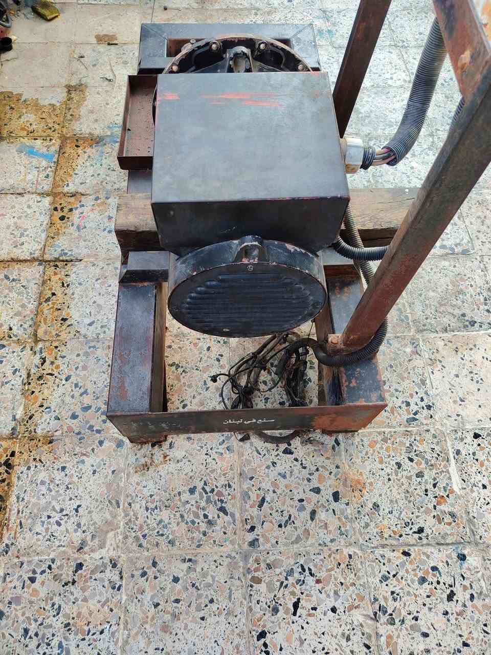 السلام عليكم
توليد 30kv ايطالي جديد مستخدم قليل
داير مالتة 36 تك بوربرن  بلادي مكفول ع شغل
الاستفسار والاتصال
***********
***********
