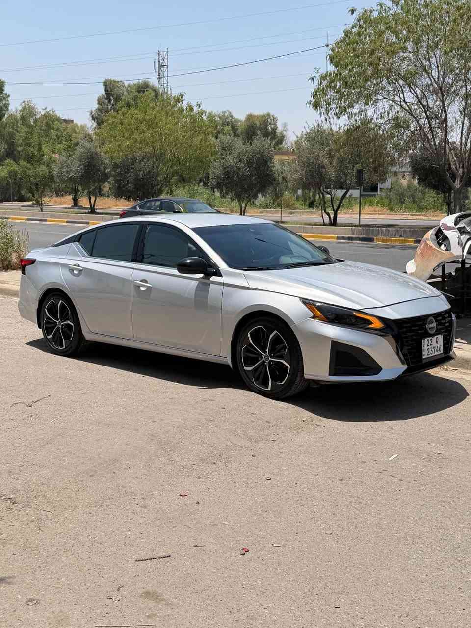 🚗 للبيع | نيسان التيما SR موديل 2024 🚗

📍 الموقع: كركوك

💰 السعر: 14,800$ وقابل للتفاوض

🔹 الفئة: SR
🔹 الممشى: 63 ألف ميل
🔹 الحادث: 4 قطع صبغ بدون دواخل
🔹 الأيرباك: تكمة

✨ المواصفات:

* محرك 2.5 لتر
* جنوط رياضية 19 إنج
* فتحة سقف
* تشغيل بصمة ودخول ذكي
* ريموت ستارت
* شاشة لمس
* Apple CarPlay & Android Auto
* كاميرا خلفية
* حساسات خلفية
* مثبت سرعة
* مقود متعدد الوظائف مع Paddle Shifters
* إنارة LED أمامية ونهارية
* مكيف أوتوماتيك
* نظام الثبات الإلكتروني
* مراقبة ضغط الإطارات
* بلوتوث وUSB

📞 للاستفسار: ***********

سيارة نظيفة وجاهزة للاستخدام، والسعر بيه مجال للجادين. كركوك, العراق
