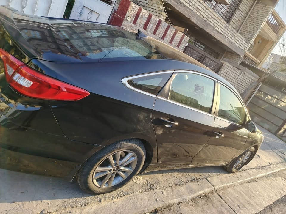 سوناتا موديل 2016 ضرر قطعتين چامرلغ او بنيد امبدلات او اني بدلتهم اهنانه وكاله لان خالين تجاريات او بيها كد شبر صبغ من امريكا فوك قبق البانزين او بلعراق انطخت عندي الباب الخلفي عكس السايق صار نصها صبغ نقصها فريز تبريد صار بي ليك للعلم مجموعة التبريد كلها امبدلها بداية الصيف نقصها صار الفريز سنويه منتهيه صدر امامي خلفي امبدله شهر ال12 السياره مكينه مفتوحه السعر 1***********47
