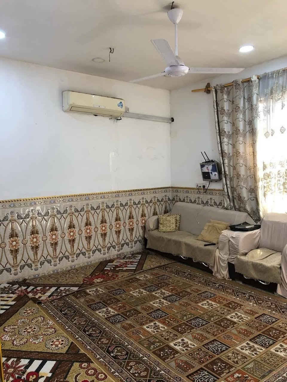 السلام عليكم بيت 100متر 10×10مربع ركن للبيع طابو زراعي قرار محكمة العبيدي حي الرئاسة شارع عشرين شارع مدرسة الشهيد سلام الكناني طابقين ونصف
#الطابق_الاول كراج استقبال حولي غرفة منور وملحقاتة
#الطابق_الثاني غرفتين وحمام يوجد بل اخير غرفة بل سطح قيد الانشاء البيت كامل الدرج طابق الاول بايه ومراية ومحجر للاستفسار الاتصال على الرقم غير متواجد على الفيس
‎***********
