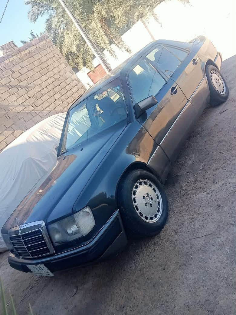 سلام عليكم خوان سيارة مرسيدس دب للبيع 
سعر 50 وبيه مجال للشراي مكاني بصرة 
رقم صاحب السيارة ***********
