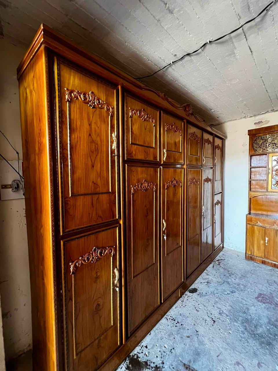 غرفه هودج مسرح عالي السعر 750 وبيها مجال العنوان فلوجة سكنية قرب جامع المحجه البيضاء للاستفسار على الرقم ***********
