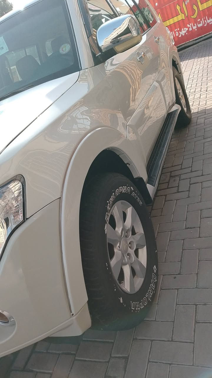 باجيرو • ٢٠١٠ • فول مواصفات