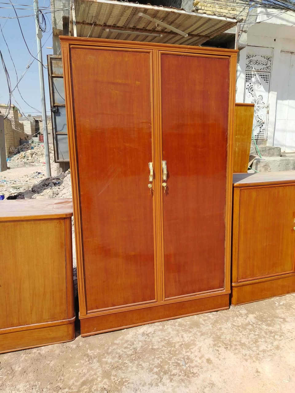 كناتير بابتين
نجارية بركات الزهراء (ع) 
بيع/شراء/تصليح / تزكام/بوفيات /كناتير/غرف نوم/اقفاصه /
جديد / مستعمل/عنوان وره ملعب النجف الجديد شارع جامعه الكفيل ***********كلمن وسعره
