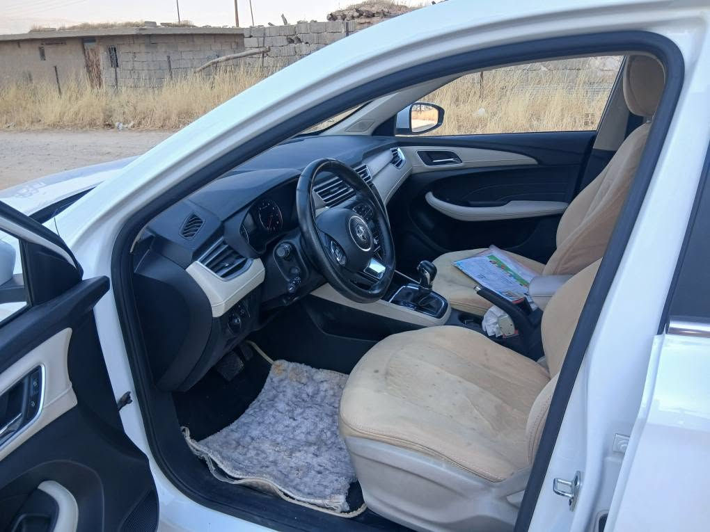 MG5 2023 COMFORTبەسمەناوزەرد
شاشە#کامێرابیلاد#لید 47000KM☏***********
سەیارەیەکە ماڵی دۆستە هیچی پێوەنیەتعدیل وبۆیاخ وتەرزەی نیە بۆیاخ تەنک#تسجیل اول مرة السليمانية, العراق
