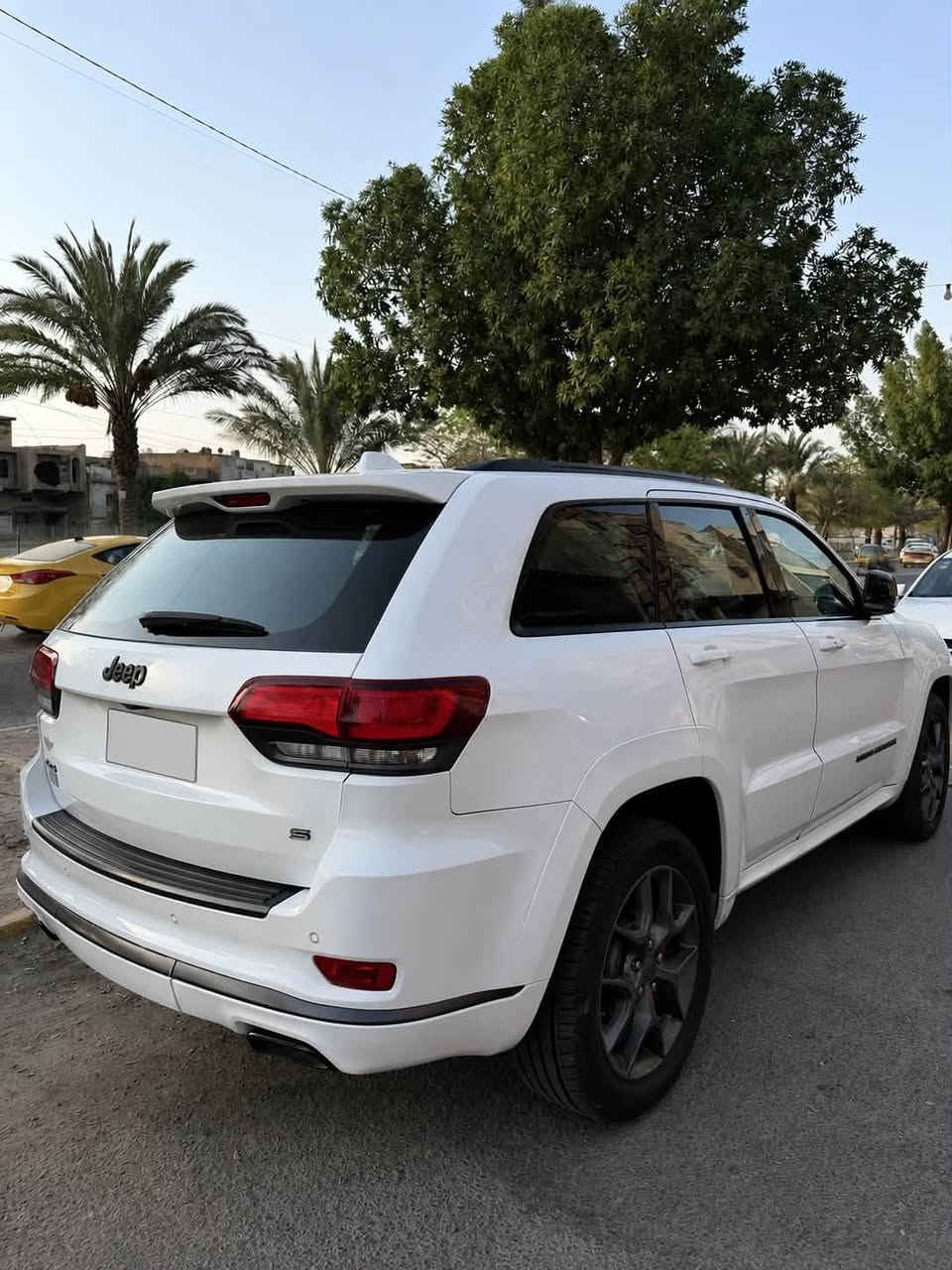 جيب خليجي S وكالة هارلم
موديل 2020 

رقم بغداد باسمي هزه سنوية جديده تحويل مباشر 

ماشية 74.000 كيلو

بدي سياره مكفولة من الصبغ فقط بارد في صندوق 

كير والمكينة مكفولات من الفتح والتبديل 

مكانها بغداد حي الاعلام 

السعر 284 وبيها مجال بعد المعاينة 

الاستفسار ***********
