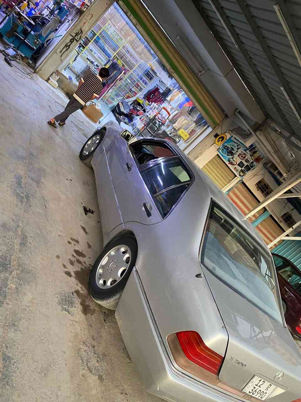 السلام عليكم مارسديس S500 موديل 1992 قطعه ونص صبغ فقط نظيفه كلش فول مواصفات رقم نينوى بأسمي المكان المحموديه السعر 80ورقه ***********//////***********
