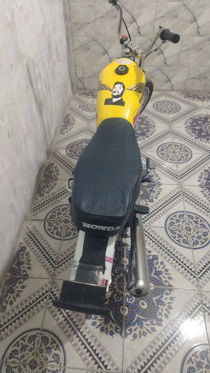 السلام عليكم دراجه البيع مفتوحه مره واحده اوراق سكنر ثلاث ورقات السعر 600 وبيها مجال التواصل على هذا الرقم(***********
